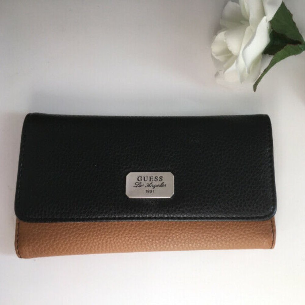 Guess Wallet